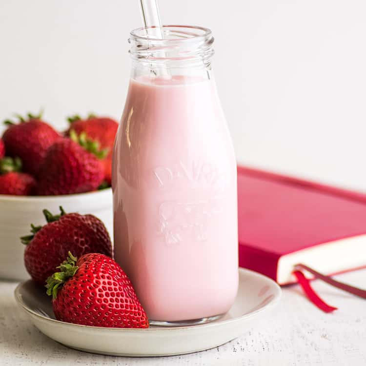Real Strawberry Milk: Fresh Fruit Recipe to Reduce Food Waste